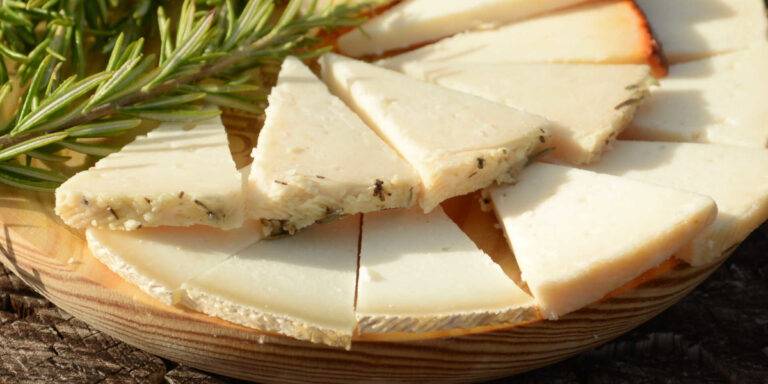 Queso de cabra Payoya «La arriateña» 1/2 pieza de 1 kg/aprox